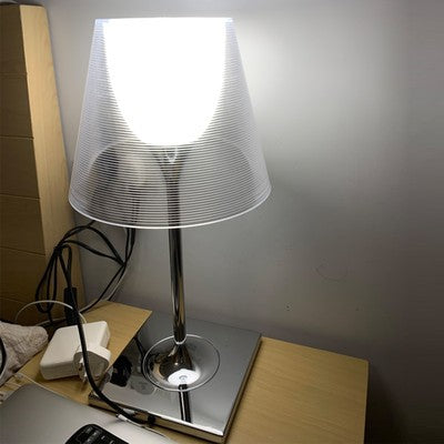 Modern Dual-Shade Table Lamp
