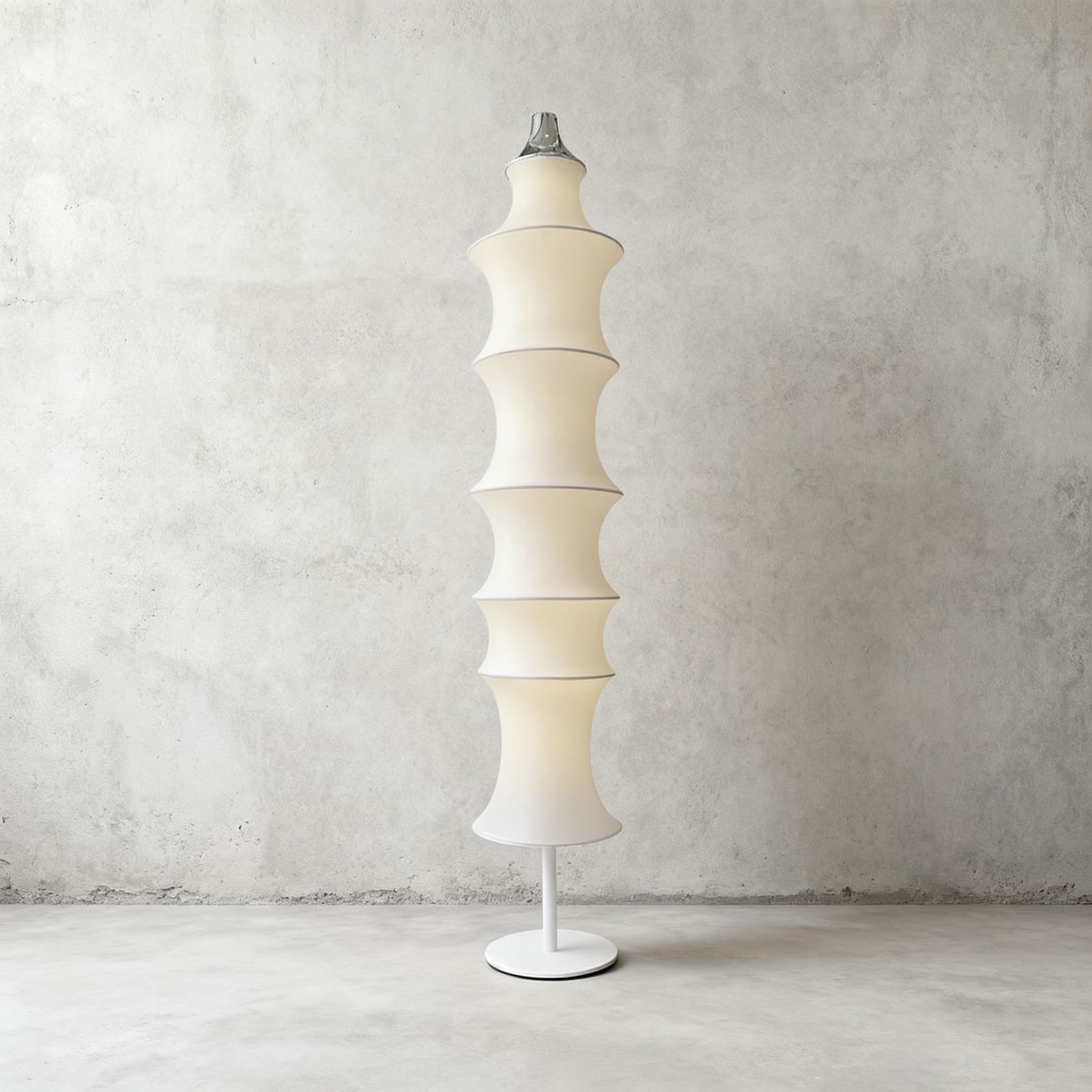 Vayura Floor Lamp