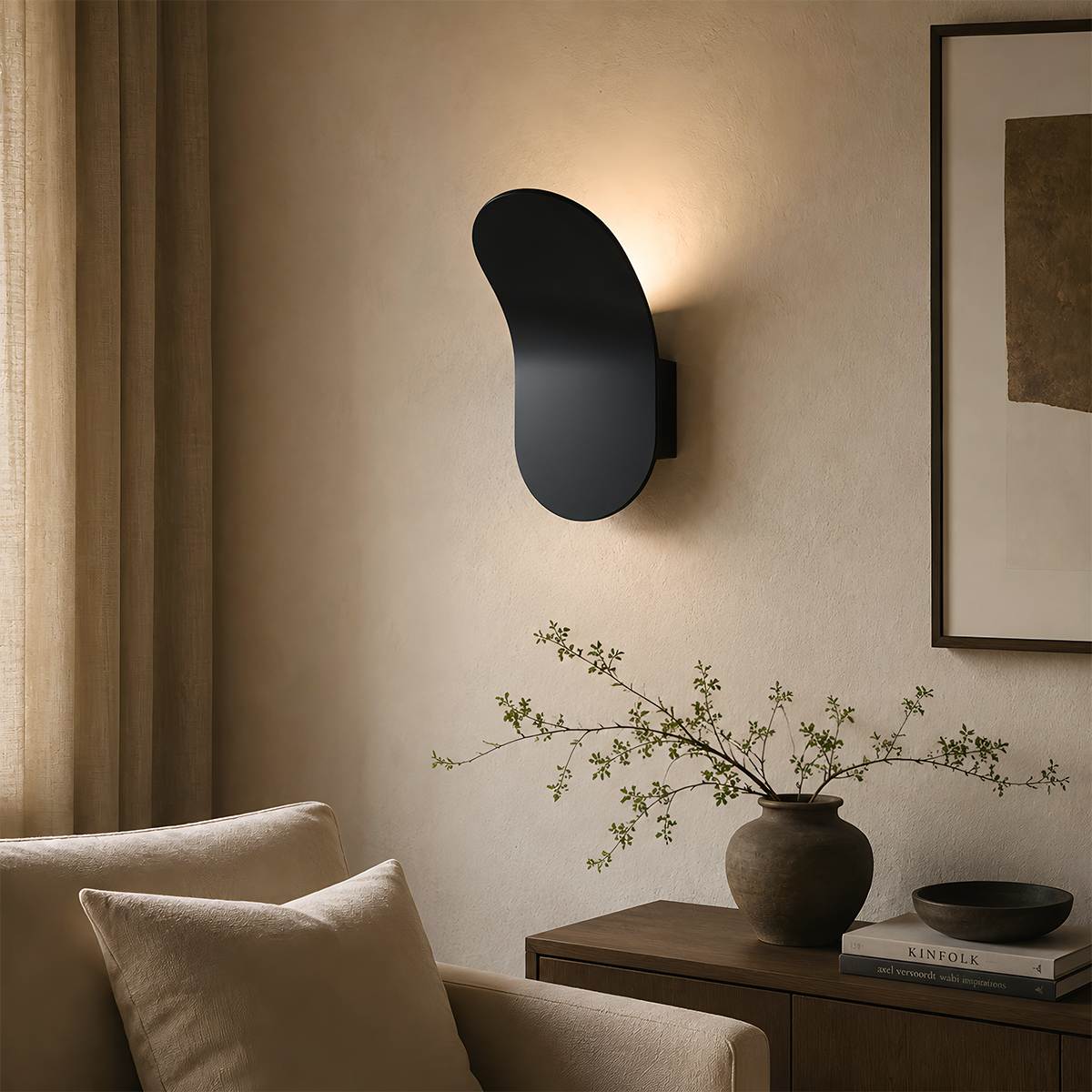 Fana Wall Lamp