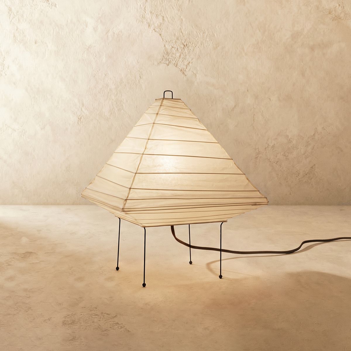 Kiyoshi Akari Paper Table Lamp