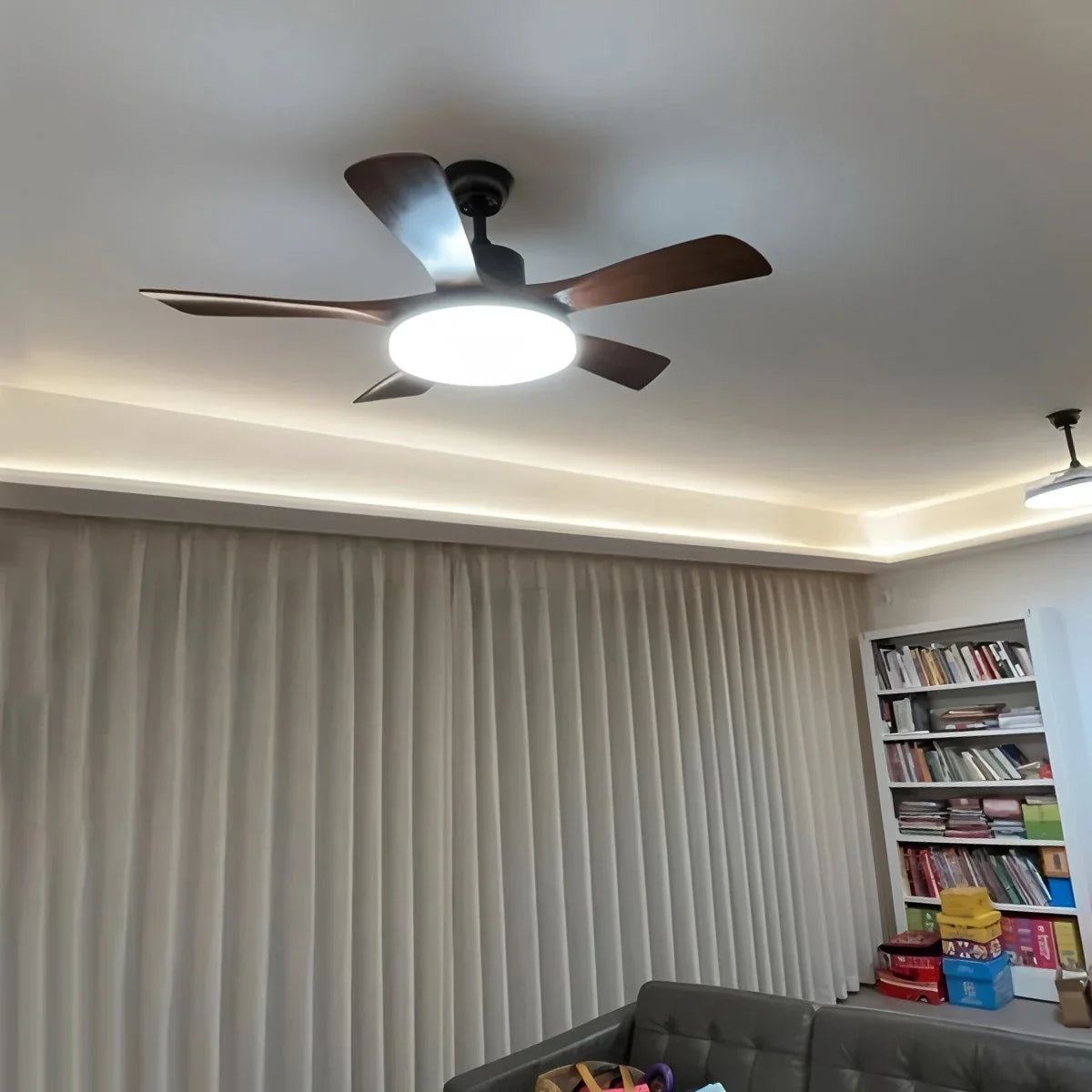 Living Room Minimalist Ceiling Fan with Light
