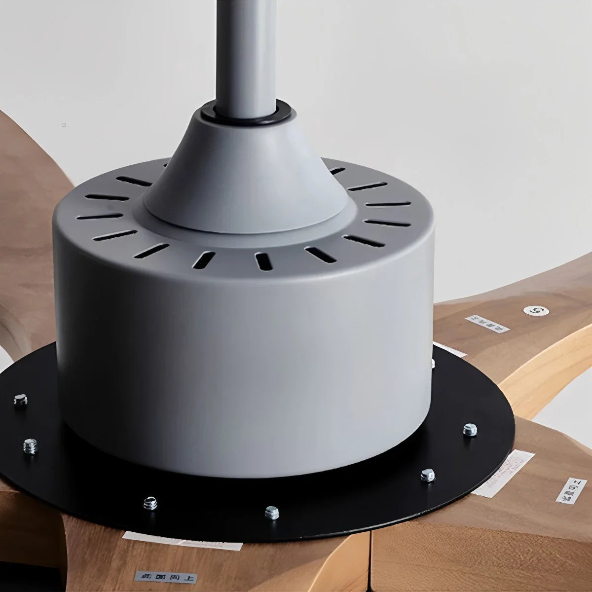 Living Room Minimalist Ceiling Fan with Light
