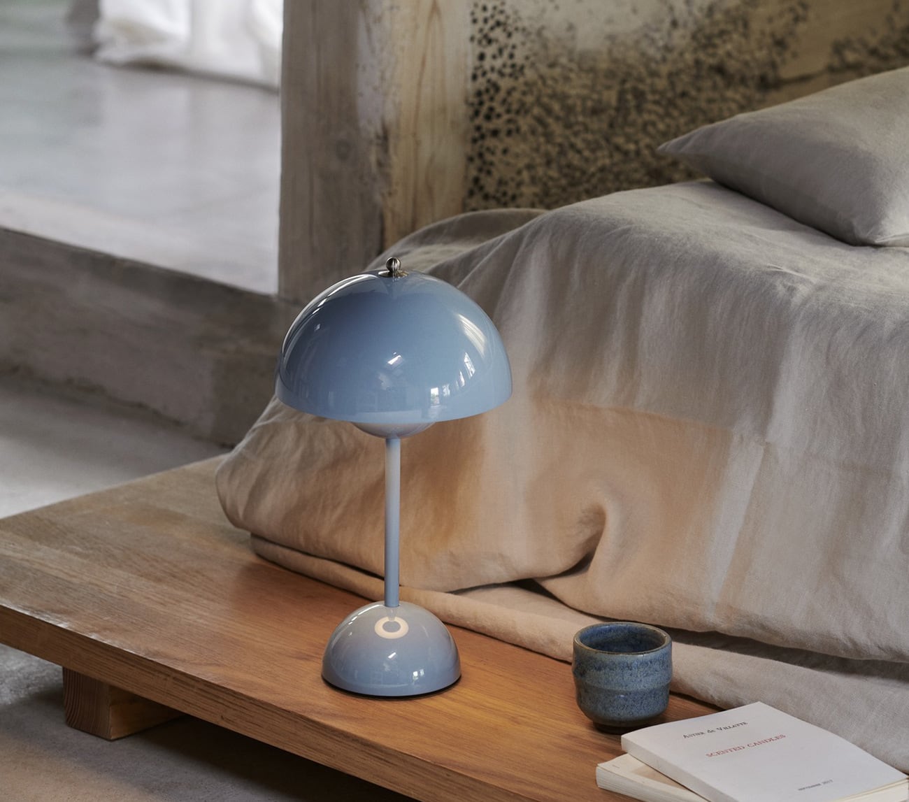Modern Cordless Dome Table Lamp