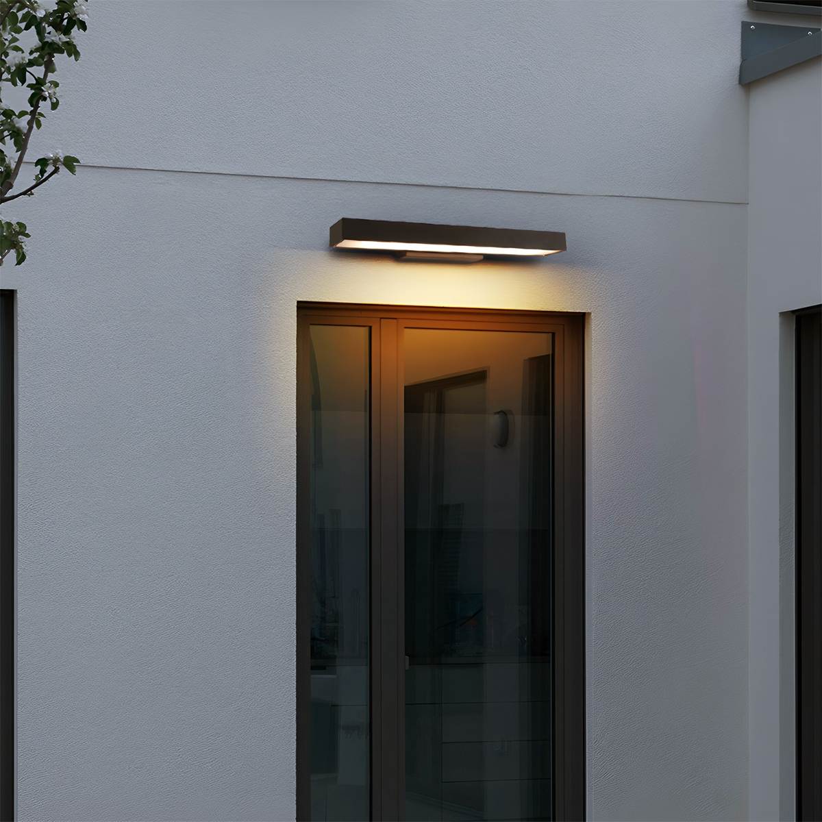 Vynova Outdoor Wall Lamp
