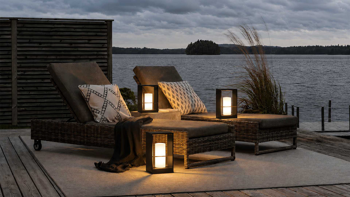 Zence Solar Outdoor Garden Lamp for Patio and Landscape Lighting