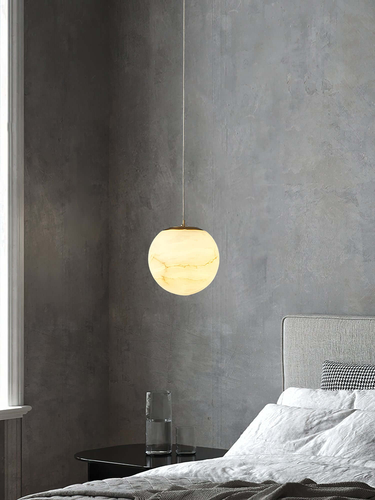 Qevol Pendant Light