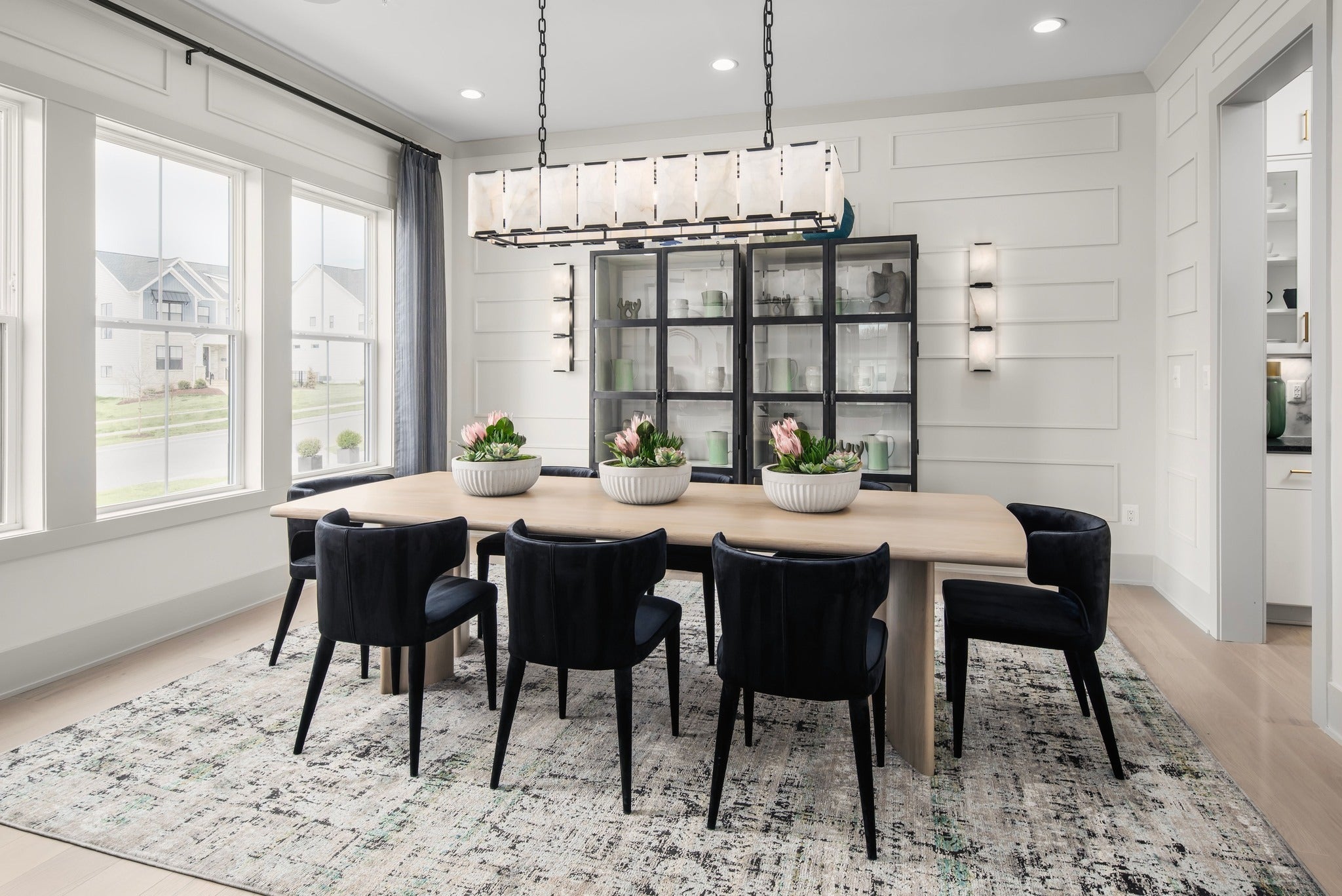 Alabaster Rectangular Chandelier – Harlow