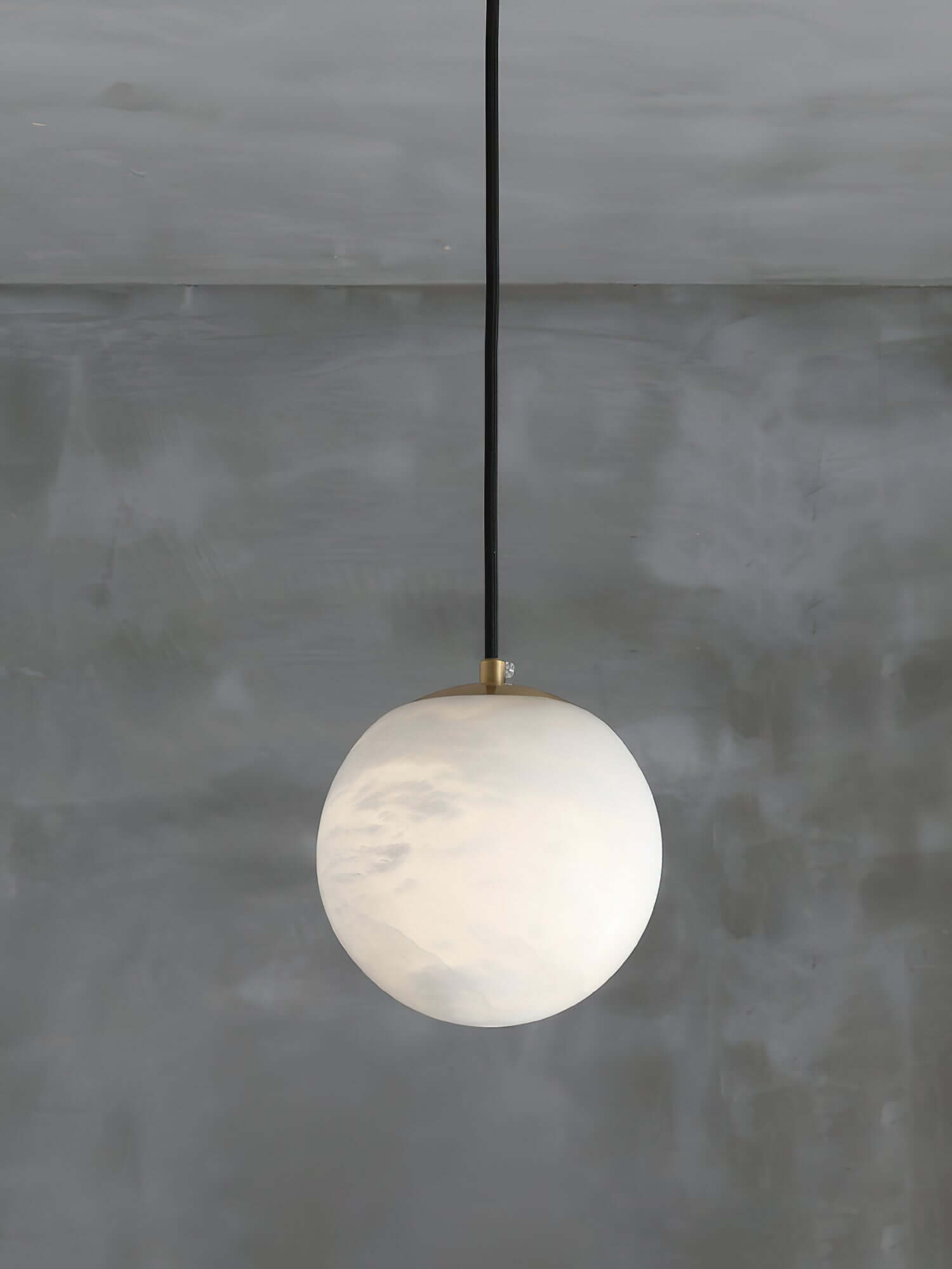 Qevol Pendant Light